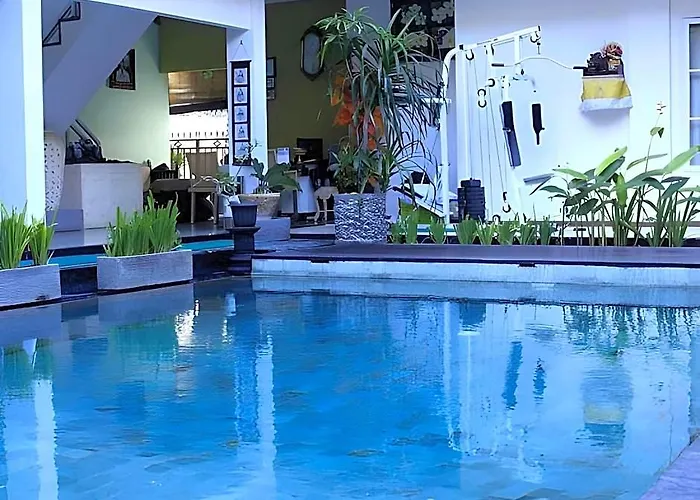 Dedy Hotel 2*